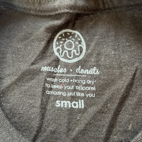 Muscles and donuts ‘I’m in love with the shape of you’ donut graphic t shirt - Picture 5 of 6